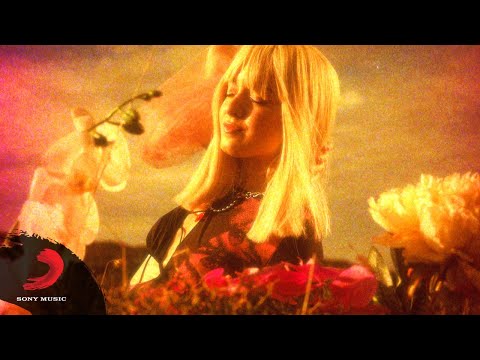 Melis Fis – Gülü Sevdim Dikeni Battı (Official Video)